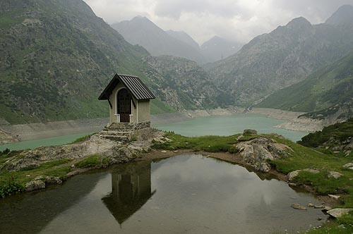 Chapel near Bacino del Barbellino