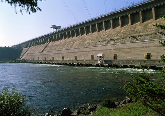 Bratsk Hydroelectric Power Station