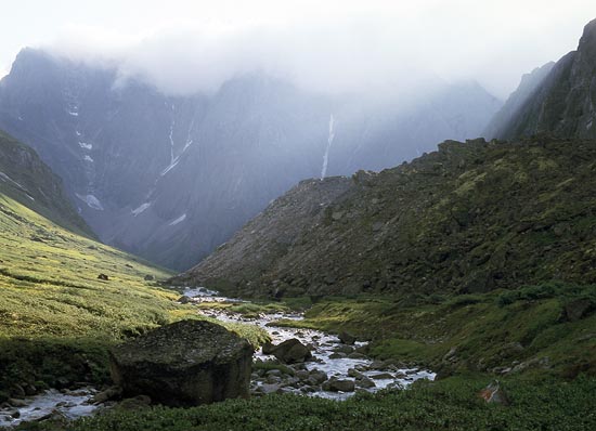 Izumrudnaya Valley