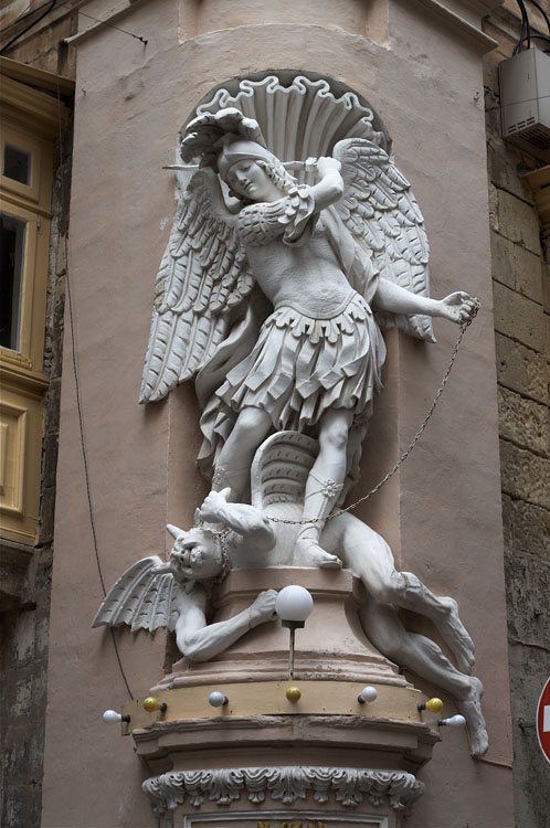Statue