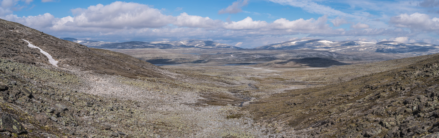 Pass into Åmotsdalen